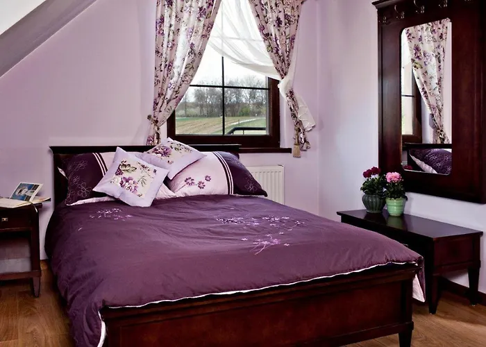 Enklawa Gospodarstwo agroturystyczne *